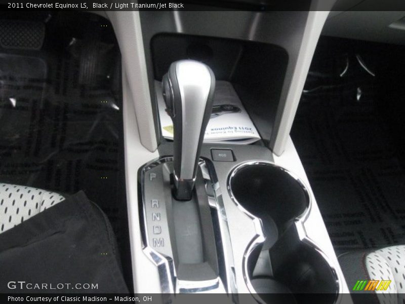 Black / Light Titanium/Jet Black 2011 Chevrolet Equinox LS