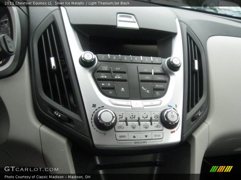 Silver Ice Metallic / Light Titanium/Jet Black 2011 Chevrolet Equinox LS