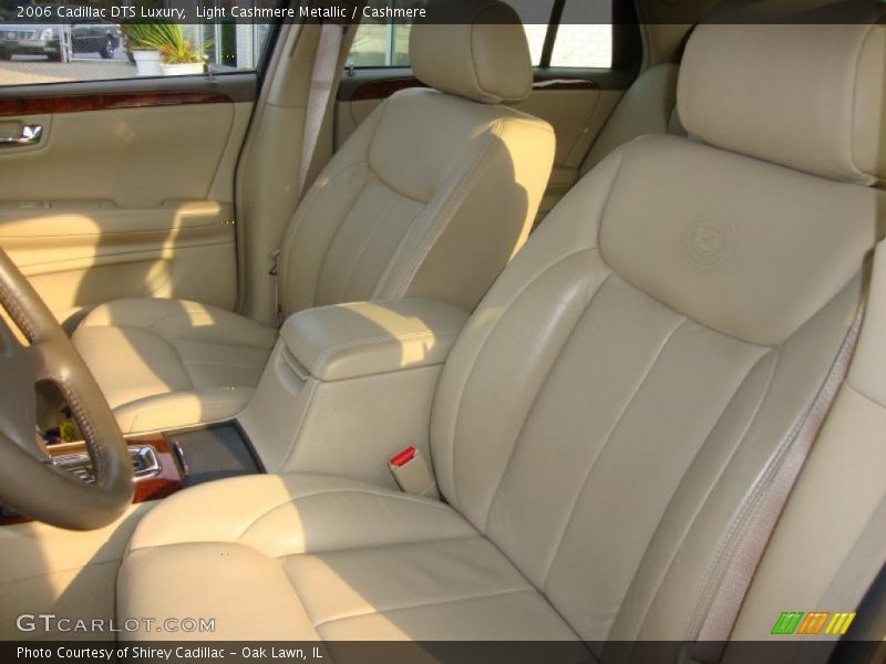 Light Cashmere Metallic / Cashmere 2006 Cadillac DTS Luxury