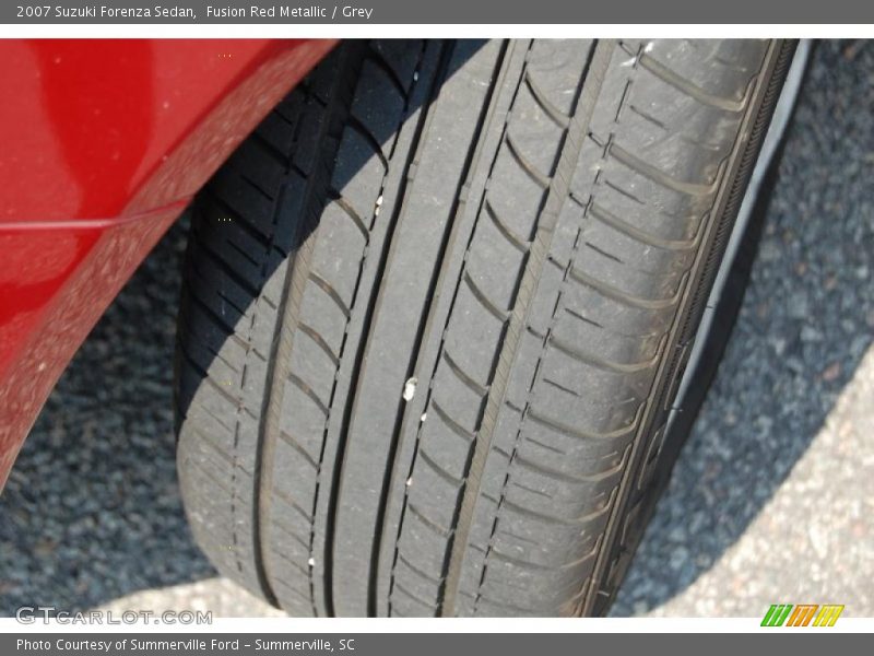 Fusion Red Metallic / Grey 2007 Suzuki Forenza Sedan