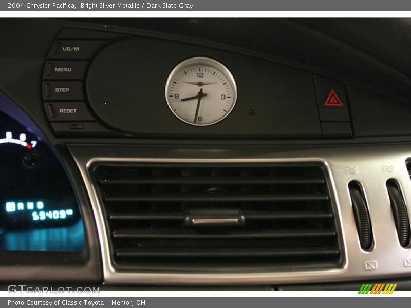 Bright Silver Metallic / Dark Slate Gray 2004 Chrysler Pacifica
