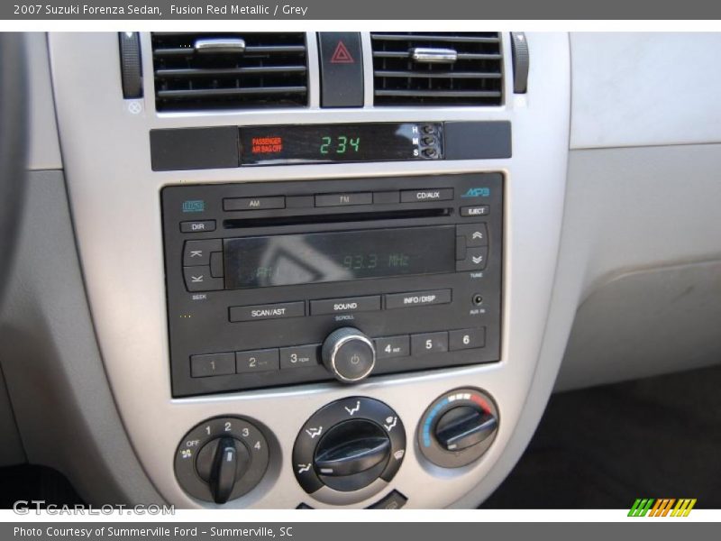 Fusion Red Metallic / Grey 2007 Suzuki Forenza Sedan
