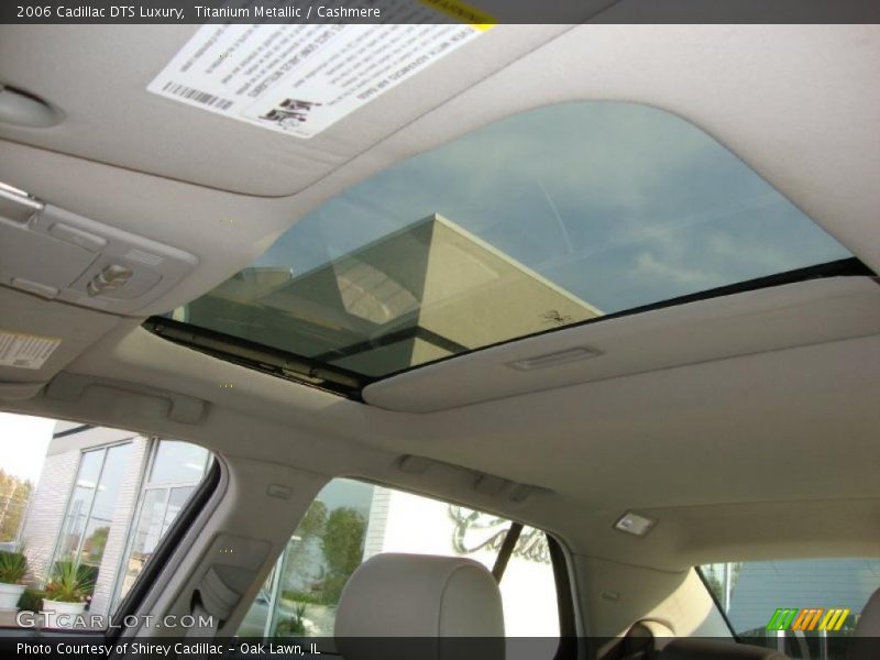 Titanium Metallic / Cashmere 2006 Cadillac DTS Luxury