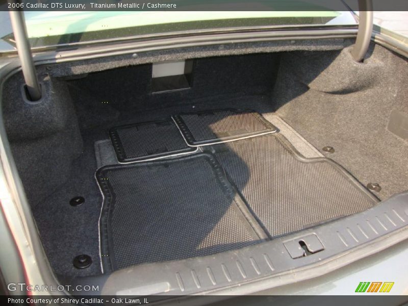 Titanium Metallic / Cashmere 2006 Cadillac DTS Luxury