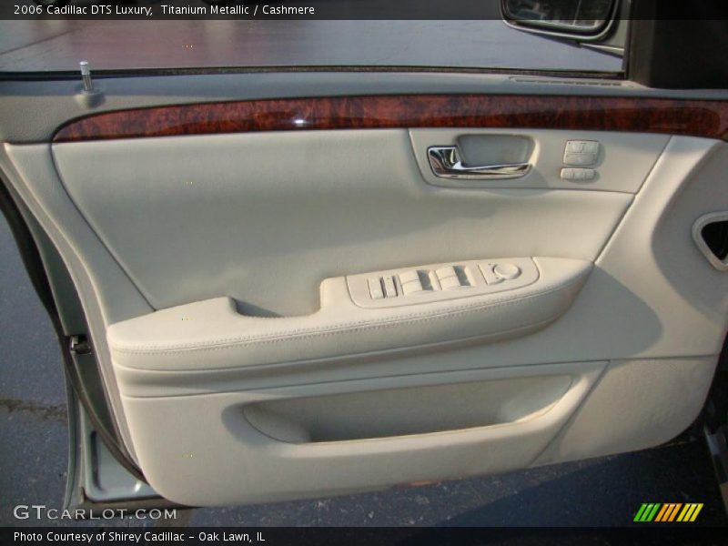 Titanium Metallic / Cashmere 2006 Cadillac DTS Luxury
