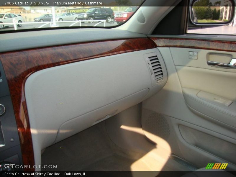 Titanium Metallic / Cashmere 2006 Cadillac DTS Luxury