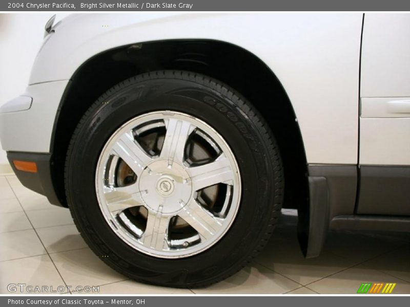Bright Silver Metallic / Dark Slate Gray 2004 Chrysler Pacifica