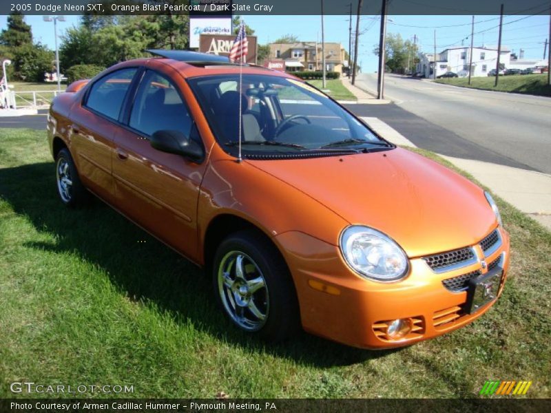 Orange Blast Pearlcoat / Dark Slate Gray 2005 Dodge Neon SXT