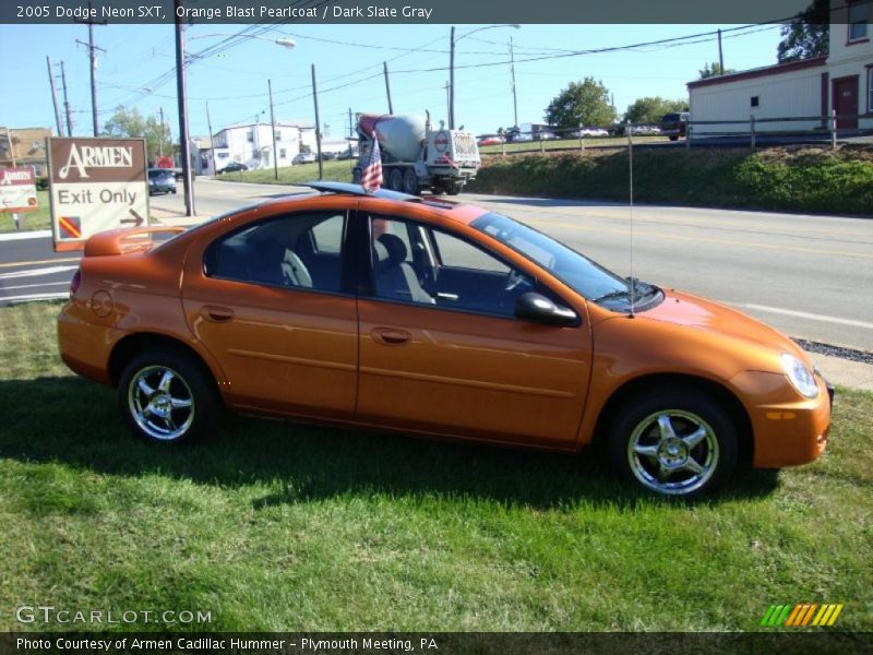 Orange Blast Pearlcoat / Dark Slate Gray 2005 Dodge Neon SXT