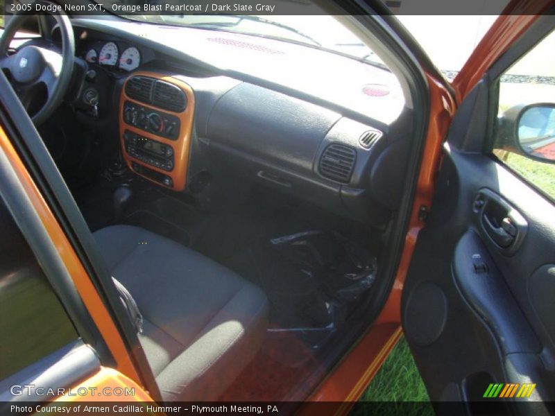 Orange Blast Pearlcoat / Dark Slate Gray 2005 Dodge Neon SXT