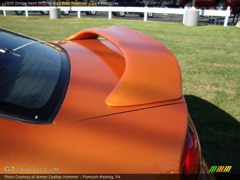 Orange Blast Pearlcoat / Dark Slate Gray 2005 Dodge Neon SXT