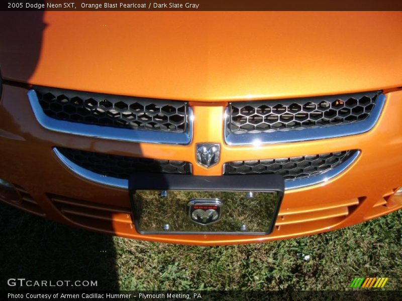 Orange Blast Pearlcoat / Dark Slate Gray 2005 Dodge Neon SXT