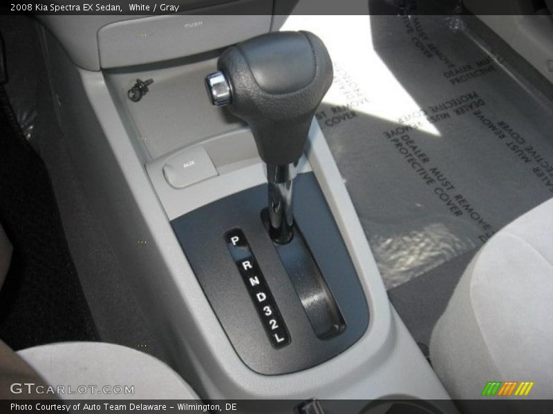 White / Gray 2008 Kia Spectra EX Sedan