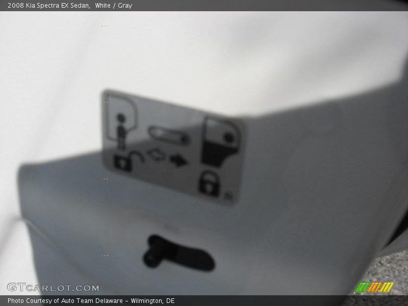 White / Gray 2008 Kia Spectra EX Sedan