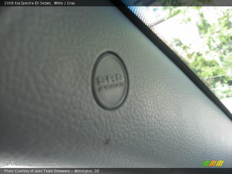 White / Gray 2008 Kia Spectra EX Sedan