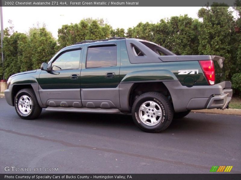 Forest Green Metallic / Medium Neutral 2002 Chevrolet Avalanche Z71 4x4