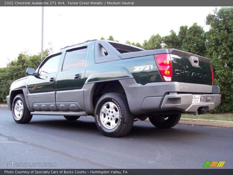 Forest Green Metallic / Medium Neutral 2002 Chevrolet Avalanche Z71 4x4