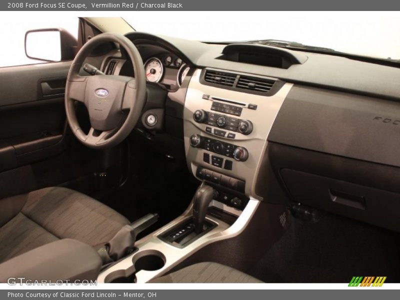 Vermillion Red / Charcoal Black 2008 Ford Focus SE Coupe