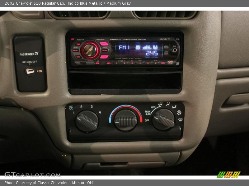 Indigo Blue Metallic / Medium Gray 2003 Chevrolet S10 Regular Cab
