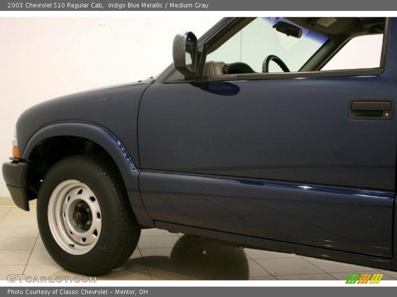 Indigo Blue Metallic / Medium Gray 2003 Chevrolet S10 Regular Cab