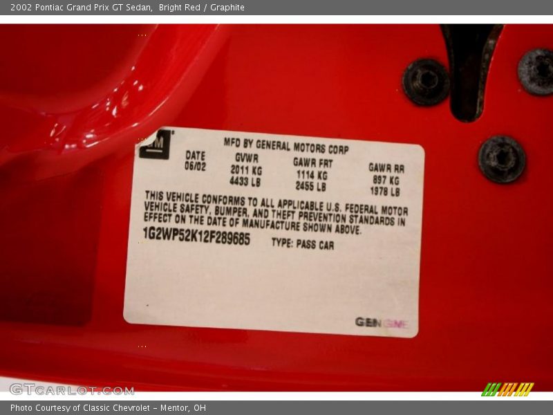 Bright Red / Graphite 2002 Pontiac Grand Prix GT Sedan
