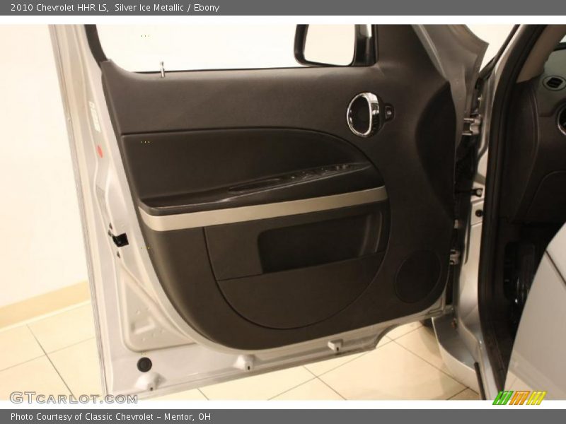 Silver Ice Metallic / Ebony 2010 Chevrolet HHR LS
