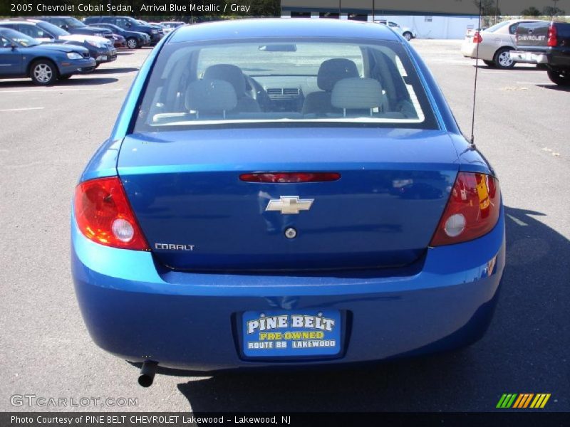 Arrival Blue Metallic / Gray 2005 Chevrolet Cobalt Sedan