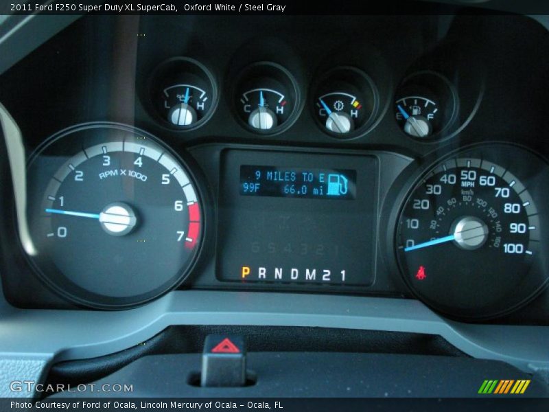 Oxford White / Steel Gray 2011 Ford F250 Super Duty XL SuperCab