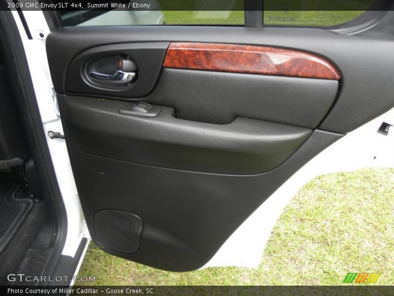 Summit White / Ebony 2009 GMC Envoy SLT 4x4