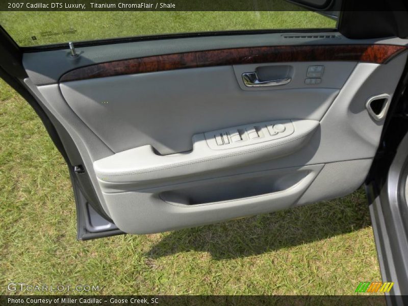 Titanium ChromaFlair / Shale 2007 Cadillac DTS Luxury