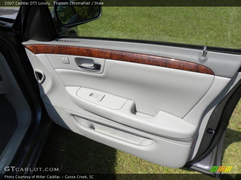 Titanium ChromaFlair / Shale 2007 Cadillac DTS Luxury