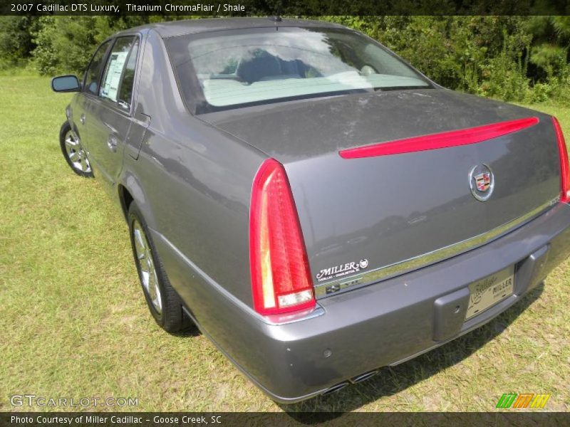 Titanium ChromaFlair / Shale 2007 Cadillac DTS Luxury