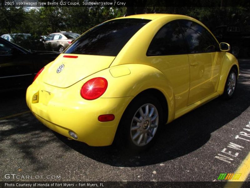 Sunflower Yellow / Grey 2005 Volkswagen New Beetle GLS Coupe