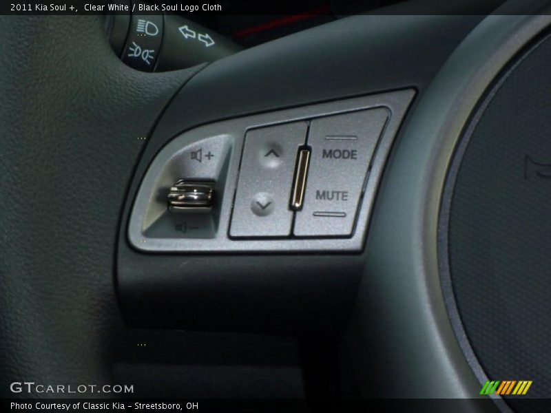 Clear White / Black Soul Logo Cloth 2011 Kia Soul +