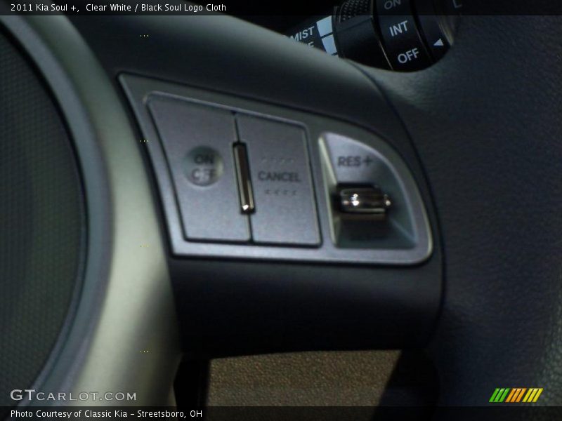 Clear White / Black Soul Logo Cloth 2011 Kia Soul +