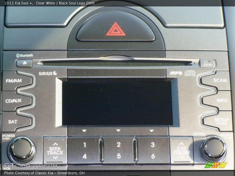 Clear White / Black Soul Logo Cloth 2011 Kia Soul +