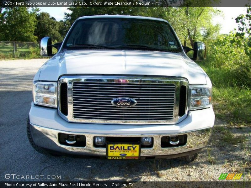 Oxford White Clearcoat / Medium Flint 2007 Ford F250 Super Duty Lariat Crew Cab