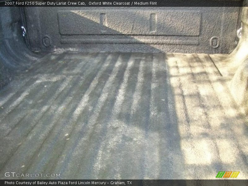 Oxford White Clearcoat / Medium Flint 2007 Ford F250 Super Duty Lariat Crew Cab