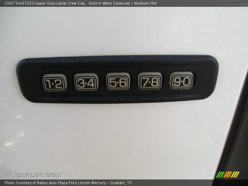 Oxford White Clearcoat / Medium Flint 2007 Ford F250 Super Duty Lariat Crew Cab