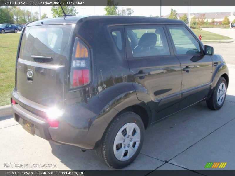 Shadow Black / Black Cloth 2011 Kia Soul 1.6