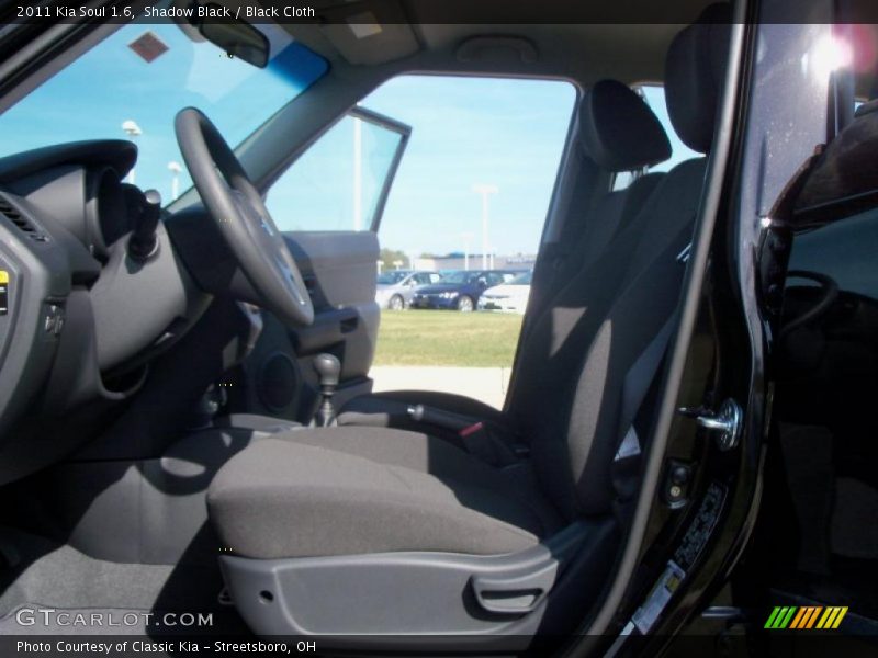 Shadow Black / Black Cloth 2011 Kia Soul 1.6