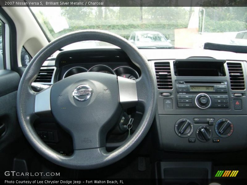 Brilliant Silver Metallic / Charcoal 2007 Nissan Versa S