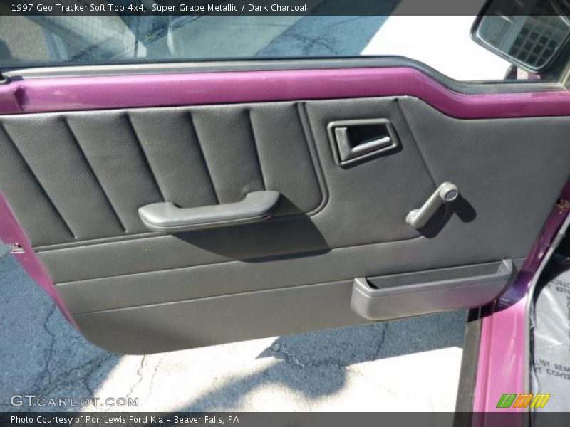 Door Panel of 1997 Tracker Soft Top 4x4