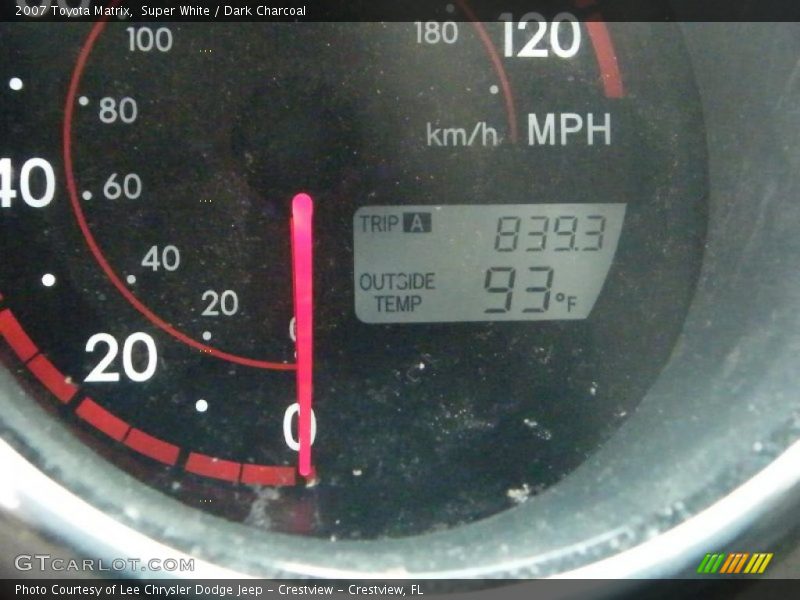 Super White / Dark Charcoal 2007 Toyota Matrix