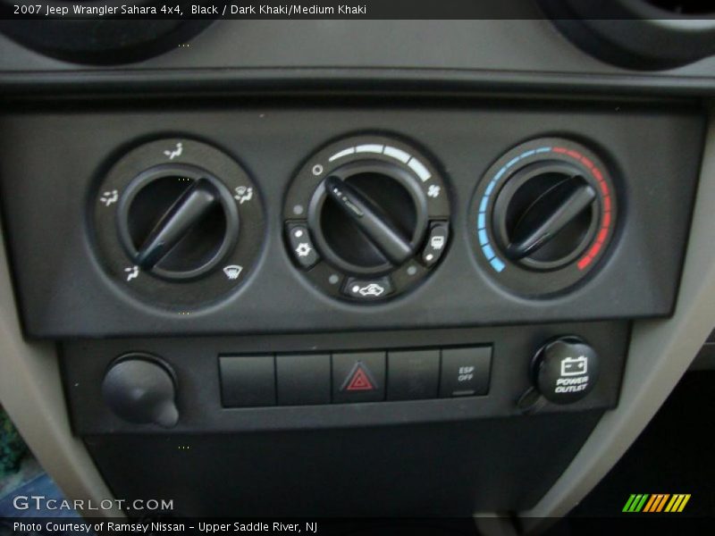 Black / Dark Khaki/Medium Khaki 2007 Jeep Wrangler Sahara 4x4
