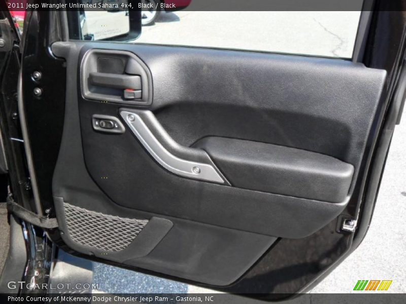 Black / Black 2011 Jeep Wrangler Unlimited Sahara 4x4