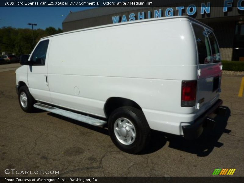 Oxford White / Medium Flint 2009 Ford E Series Van E250 Super Duty Commercial