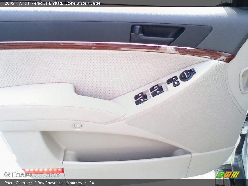 Stone White / Beige 2009 Hyundai Veracruz Limited