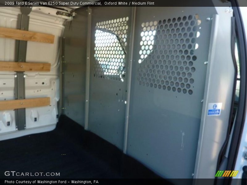 Oxford White / Medium Flint 2009 Ford E Series Van E250 Super Duty Commercial