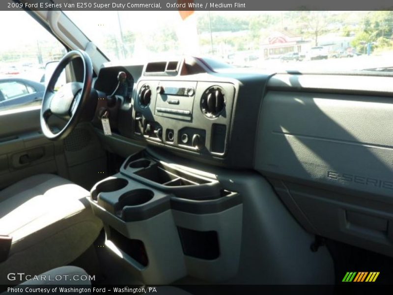 Oxford White / Medium Flint 2009 Ford E Series Van E250 Super Duty Commercial